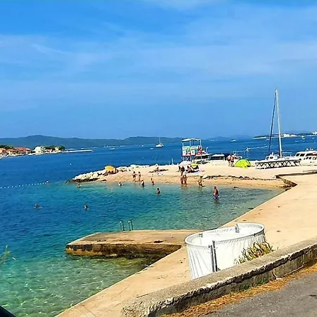 Didova Kuca * Brodarica (Sibenik-Knin)