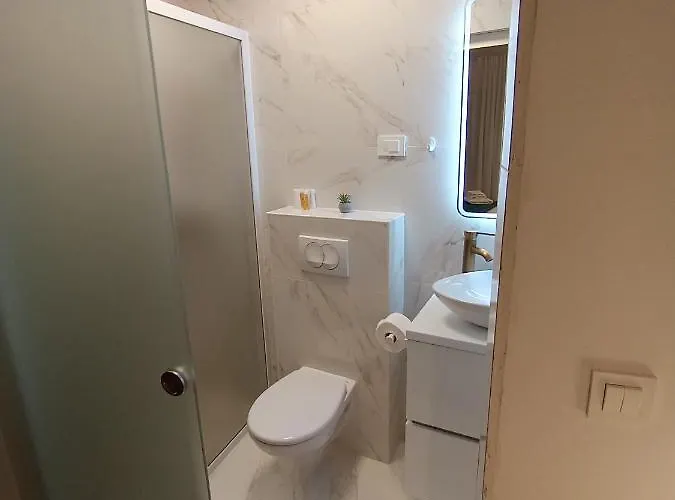 Didova Kuca Brodarica (Sibenik-Knin)